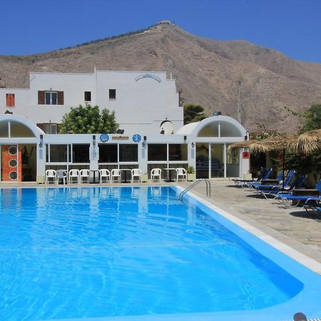 Santa Irini Hotel بيريسا المظهر الخارجي الصورة