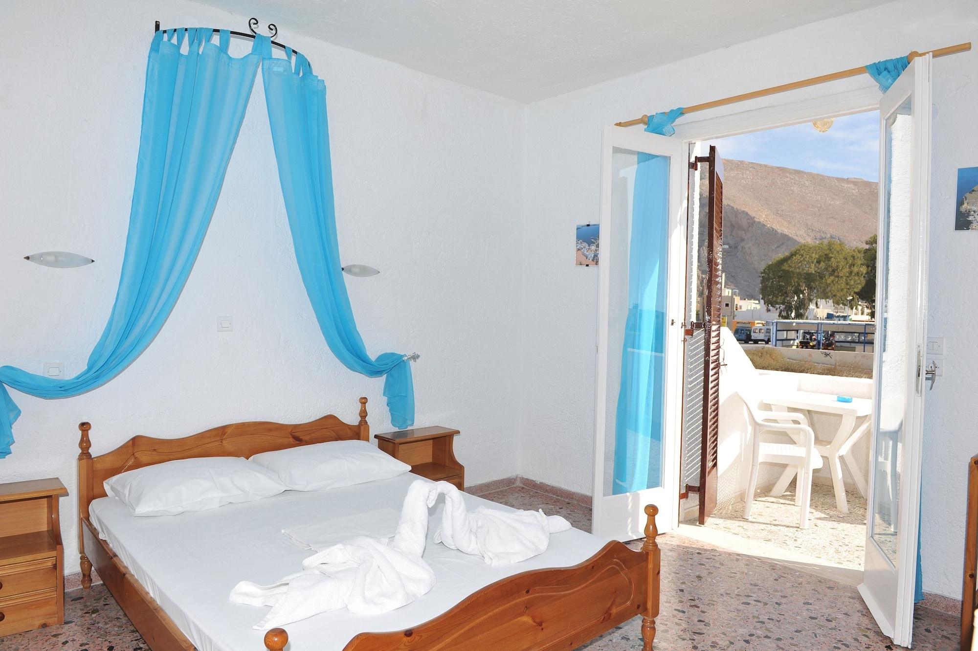 Santa Irini Hotel بيريسا المظهر الخارجي الصورة