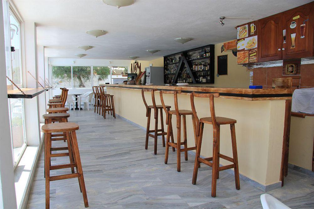Santa Irini Hotel بيريسا المظهر الخارجي الصورة
