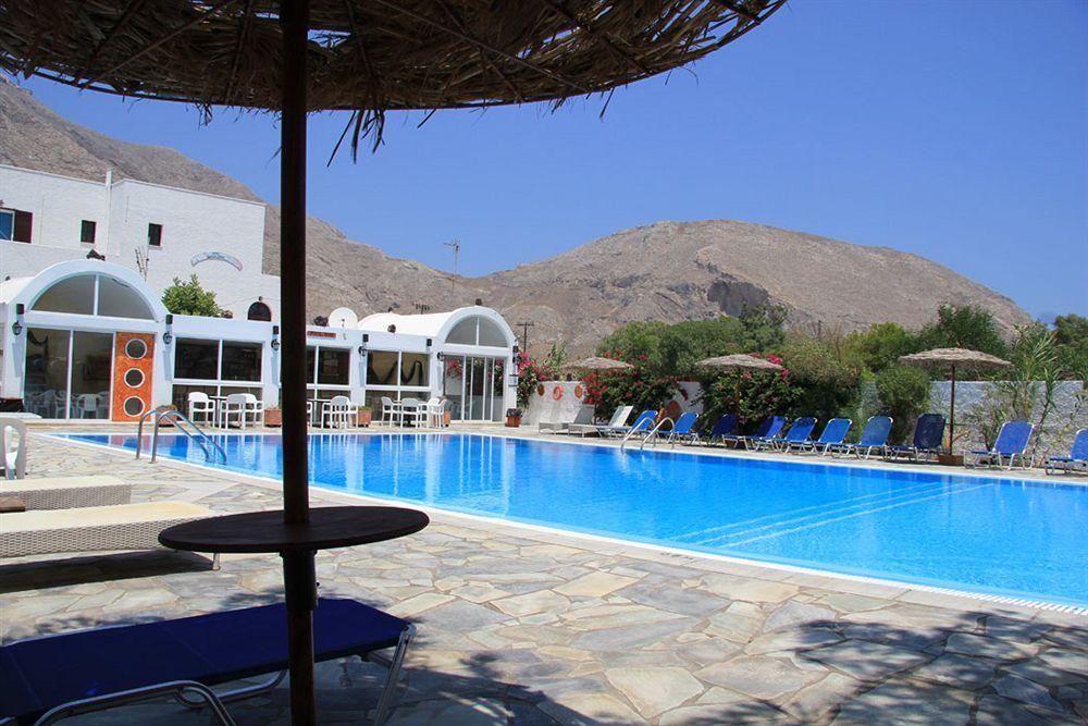 Santa Irini Hotel بيريسا المظهر الخارجي الصورة