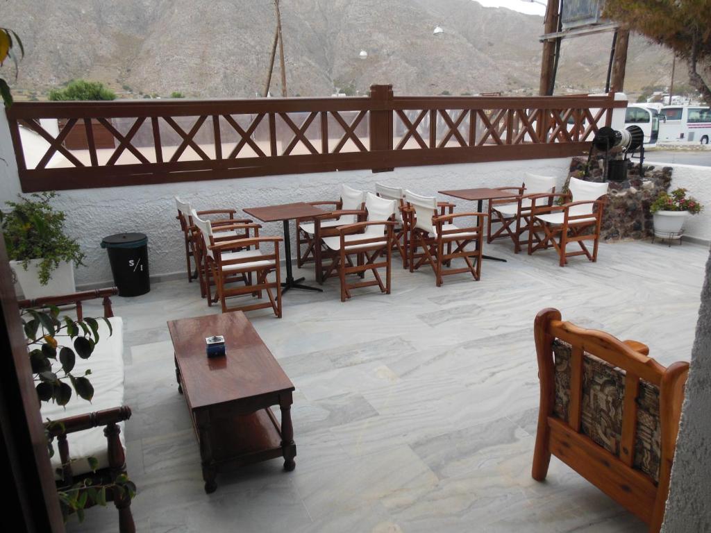 Santa Irini Hotel بيريسا المظهر الخارجي الصورة