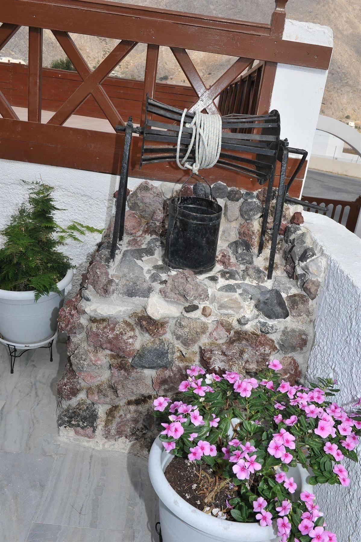 Santa Irini Hotel بيريسا المظهر الخارجي الصورة