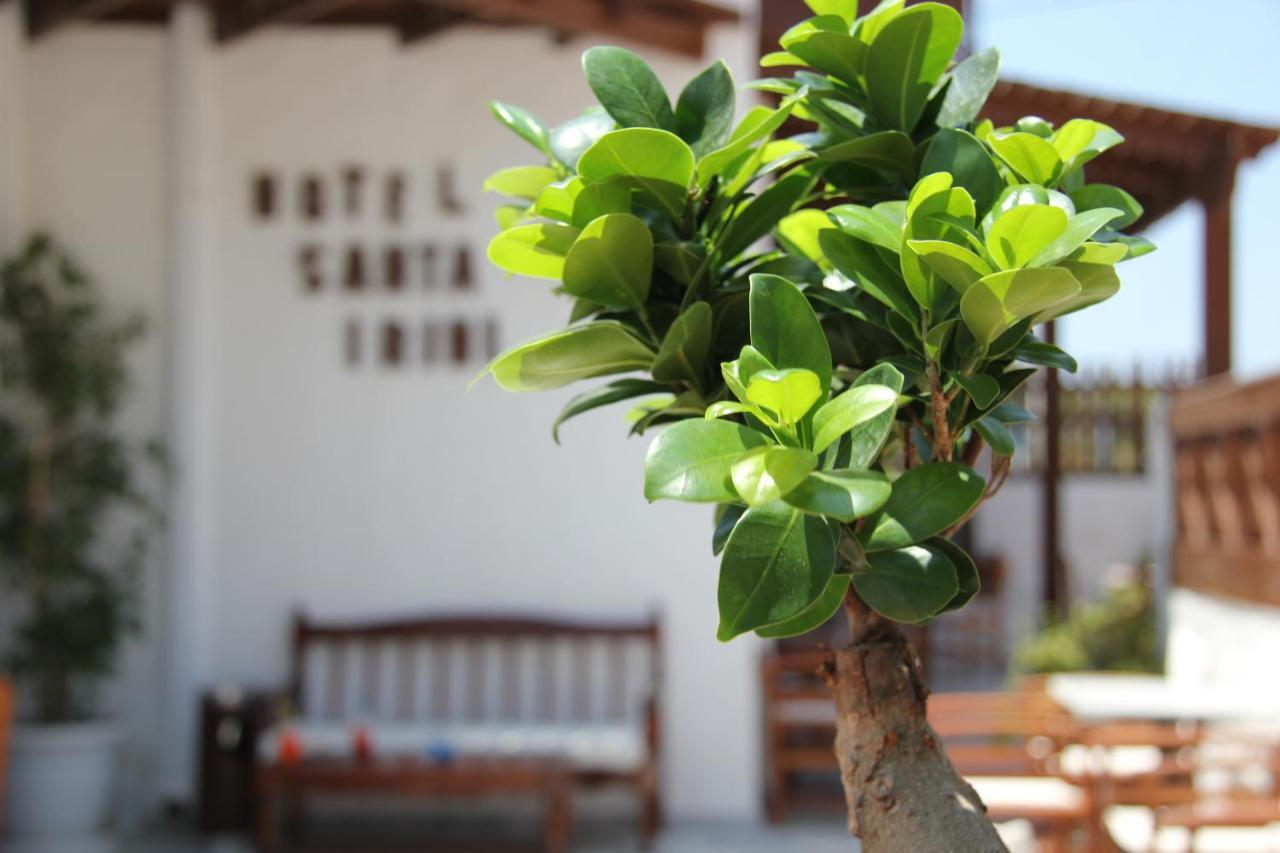 Santa Irini Hotel بيريسا المظهر الخارجي الصورة